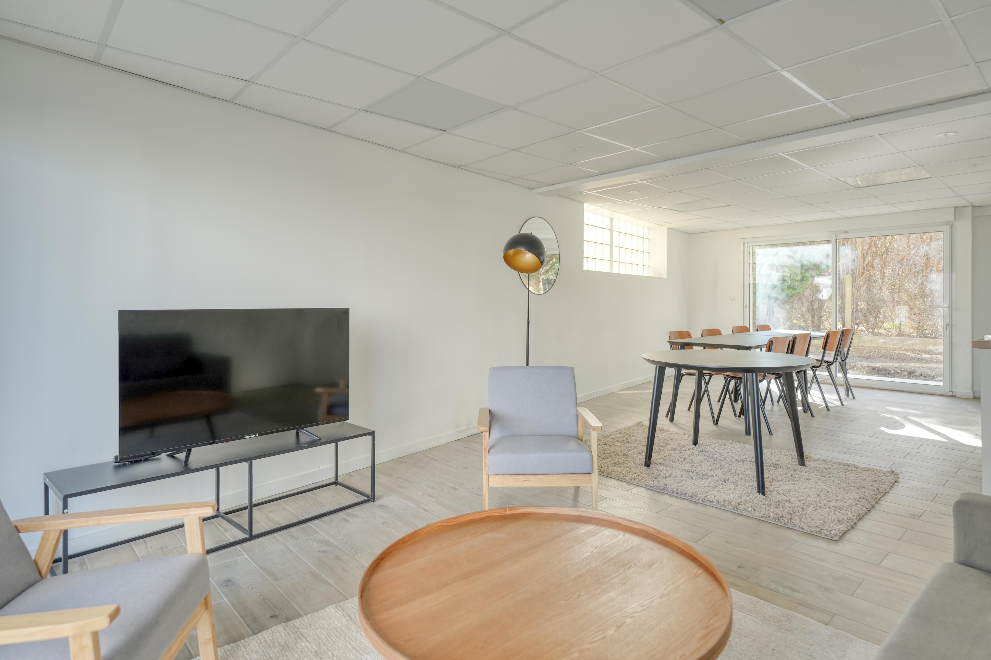 Picture of unit FR-18-010-001-001