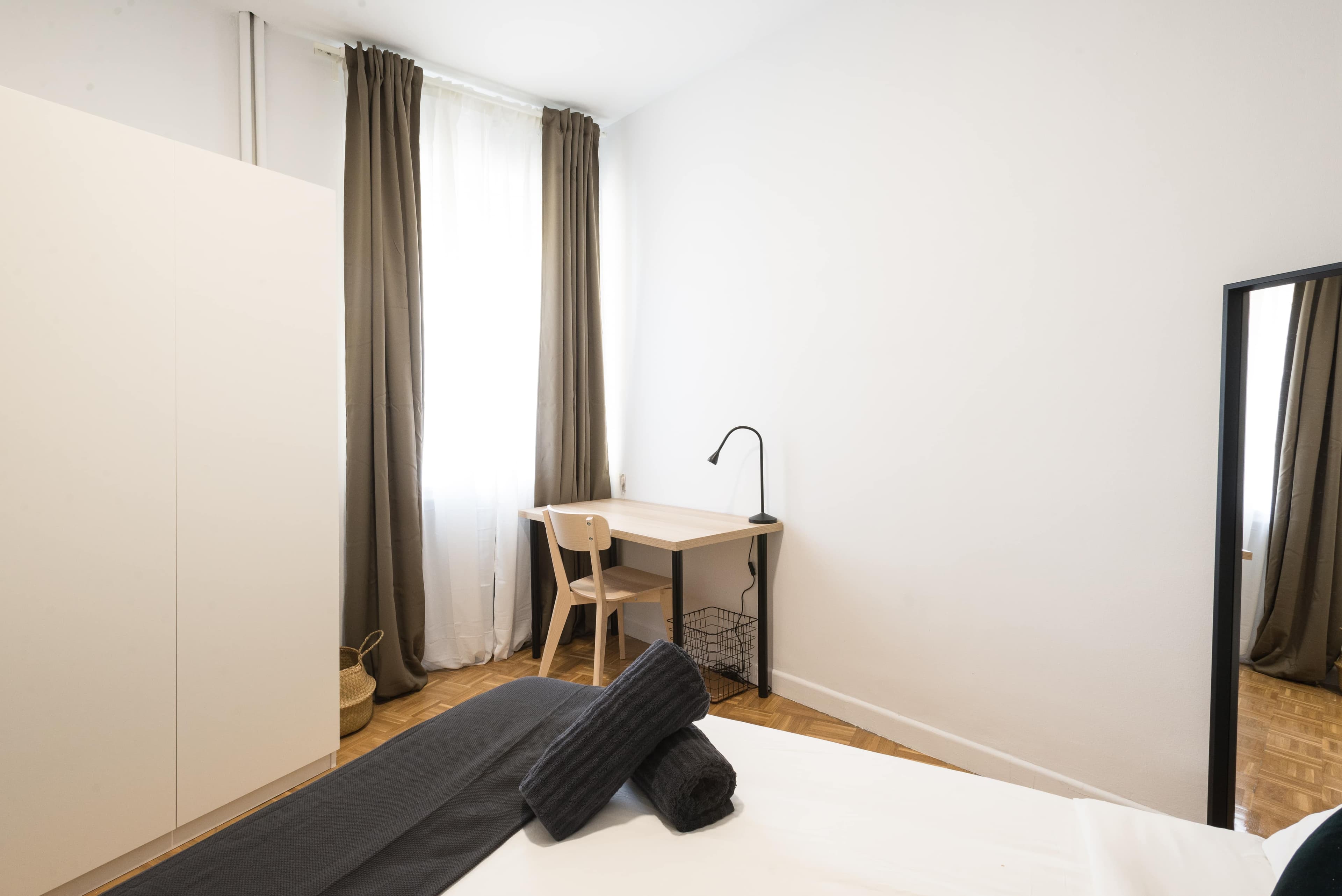 Marketing picture of unit ES-15-035-002-04H