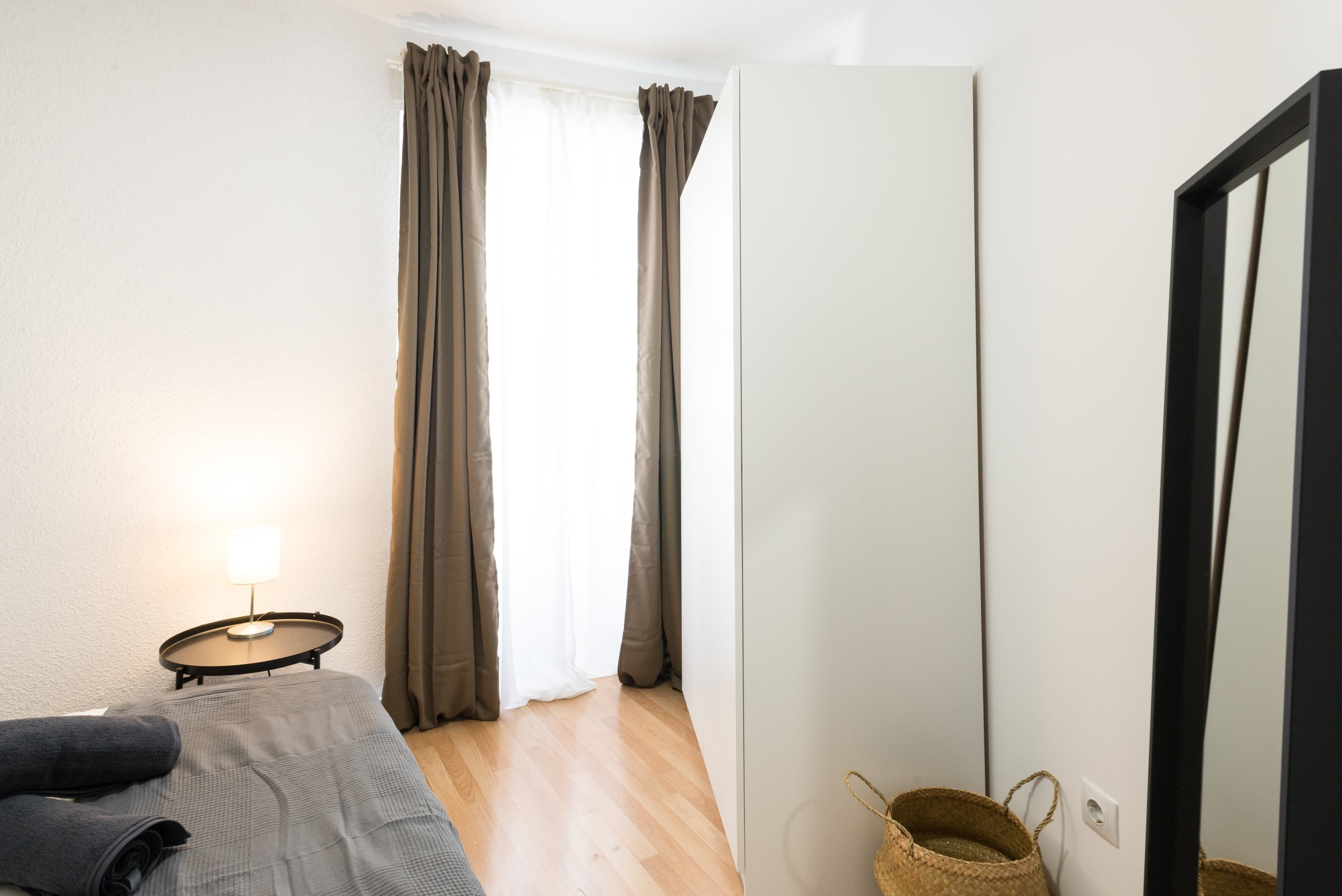 Picture of unit ES-15-009-001-04H