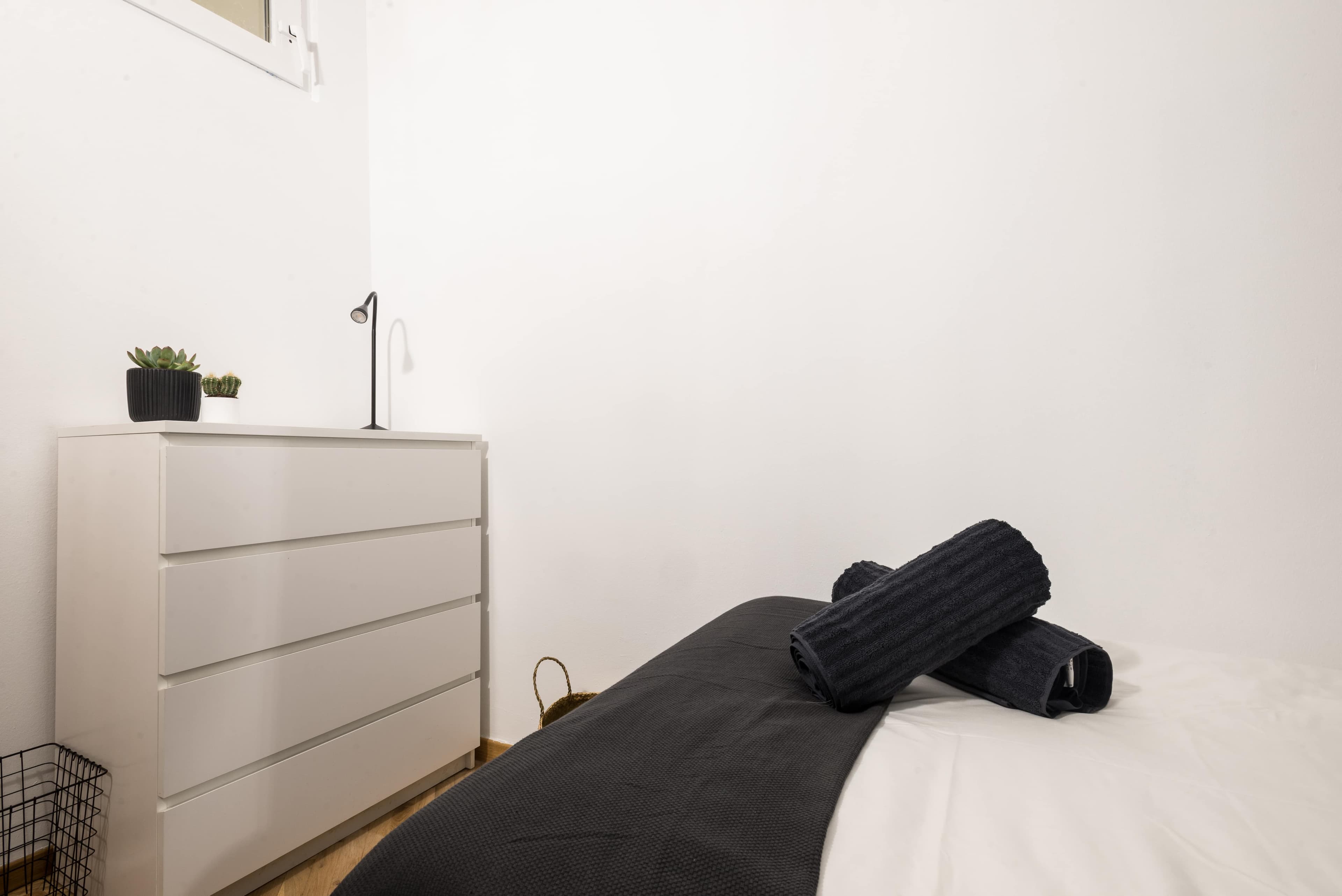 Marketing picture of unit ES-15-015-001-03H