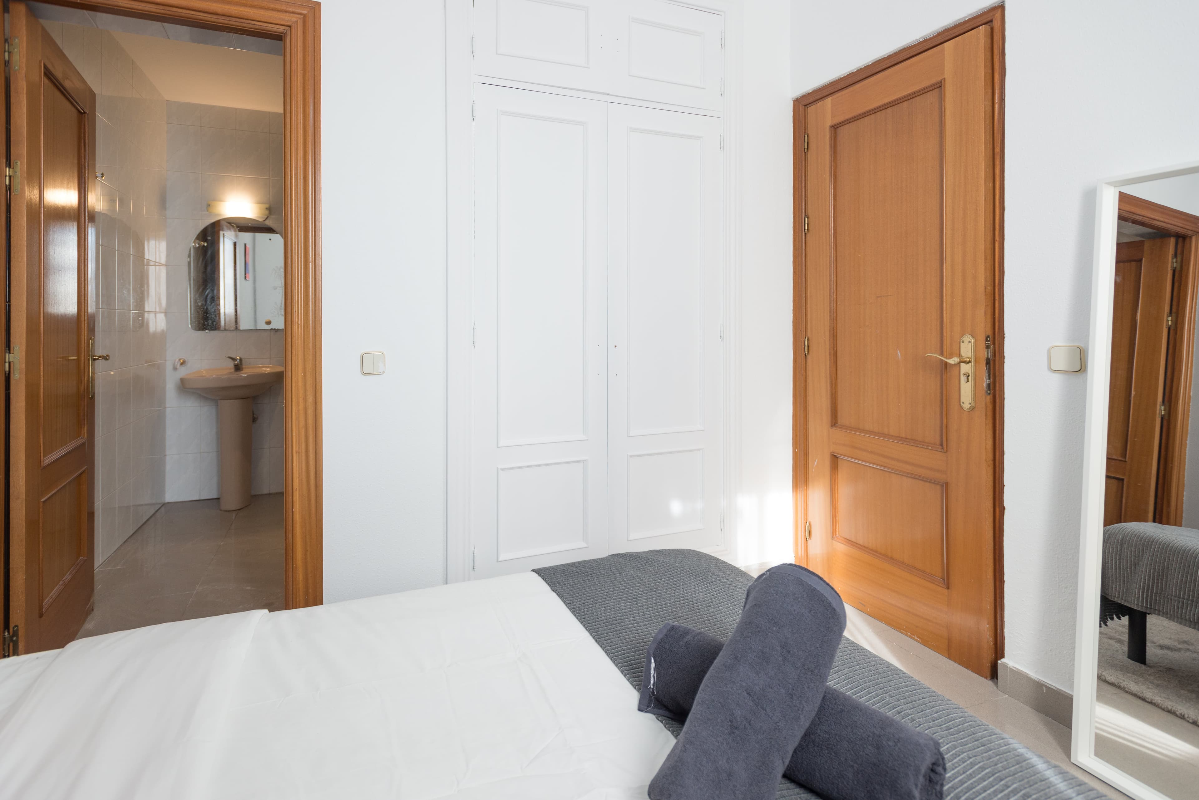 Picture of unit ES-15-010-002-04H