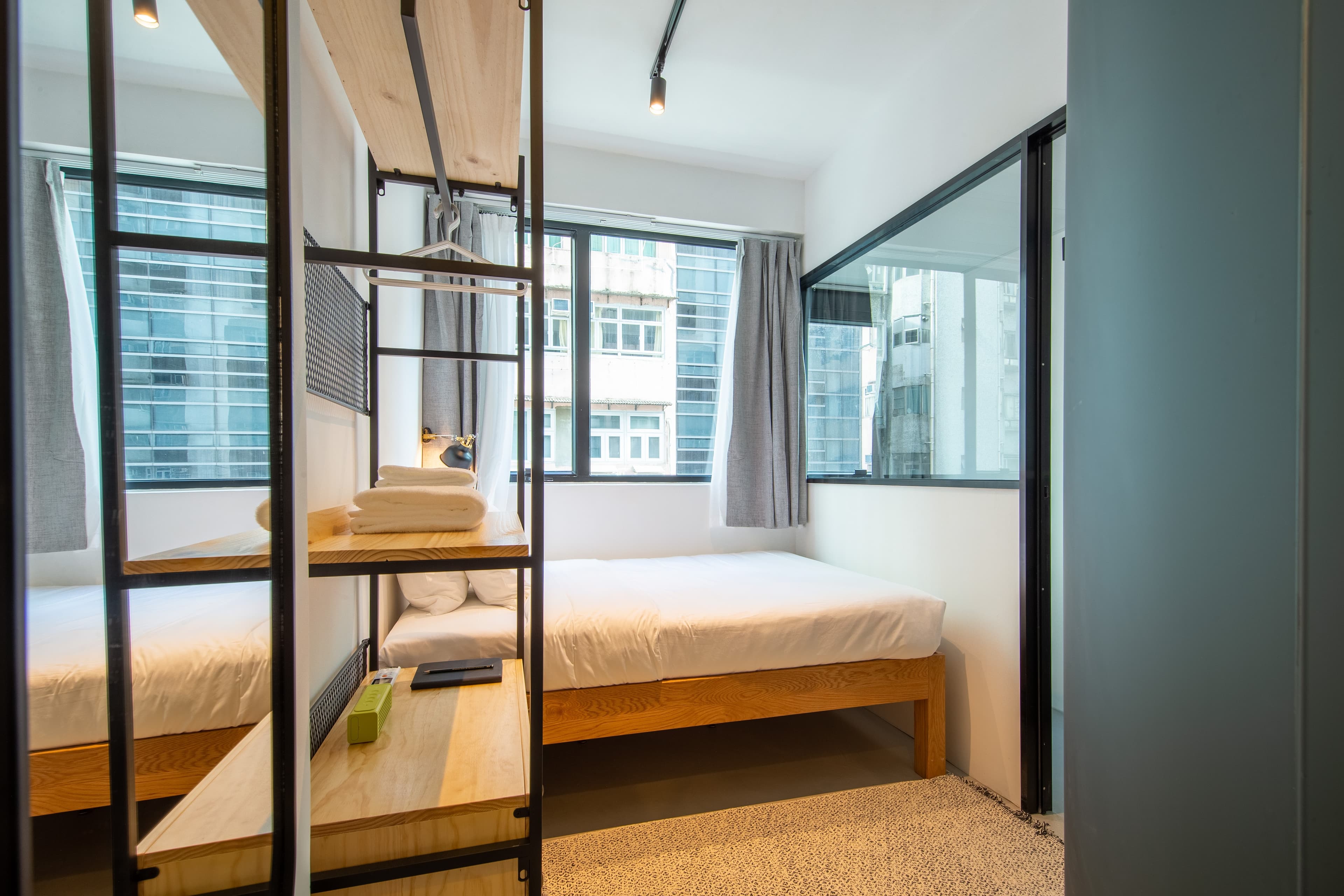 Marketing picture of unit HK-01-046-008-01