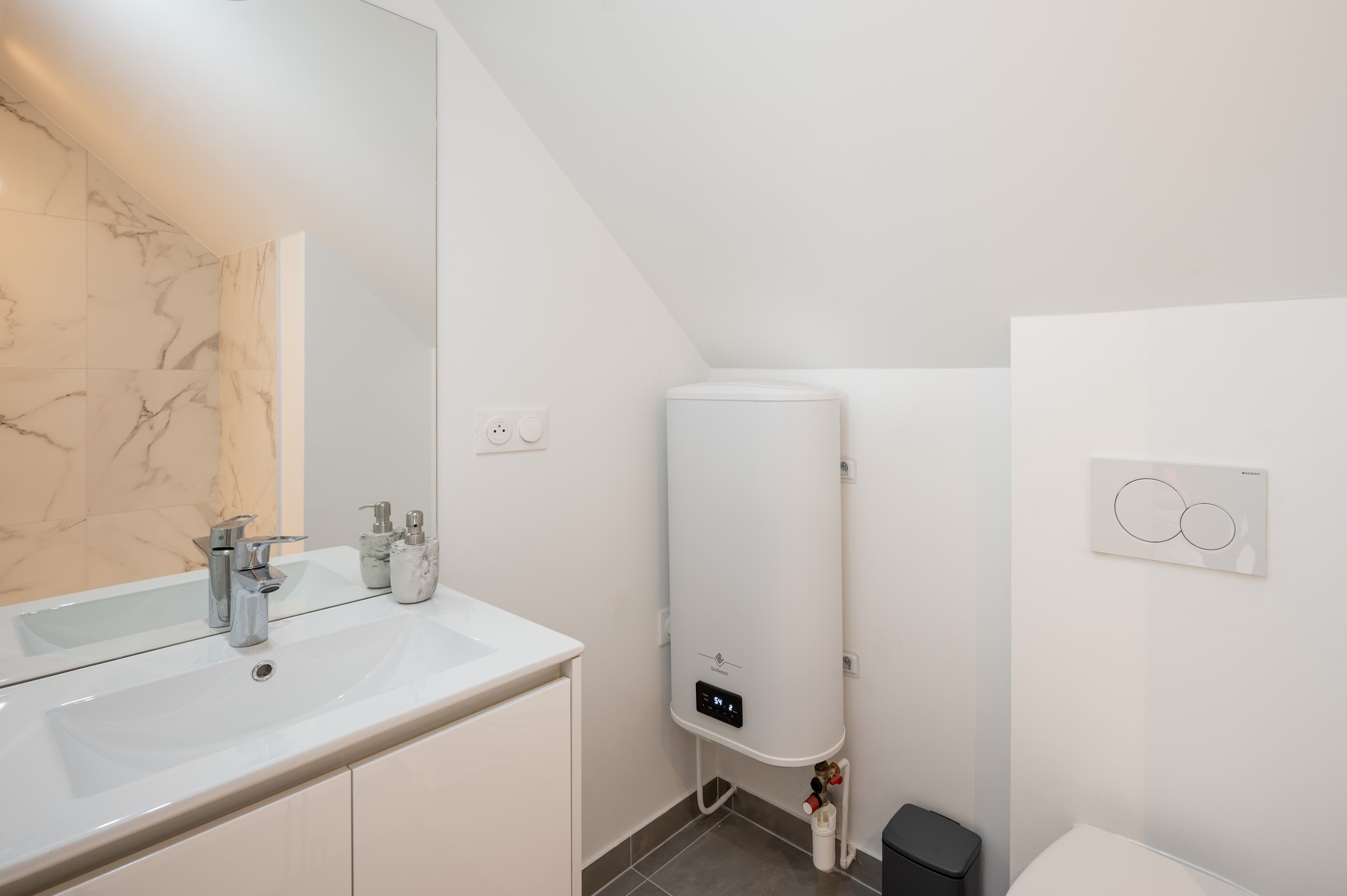 Marketing picture of unit FR-18-006-001-11