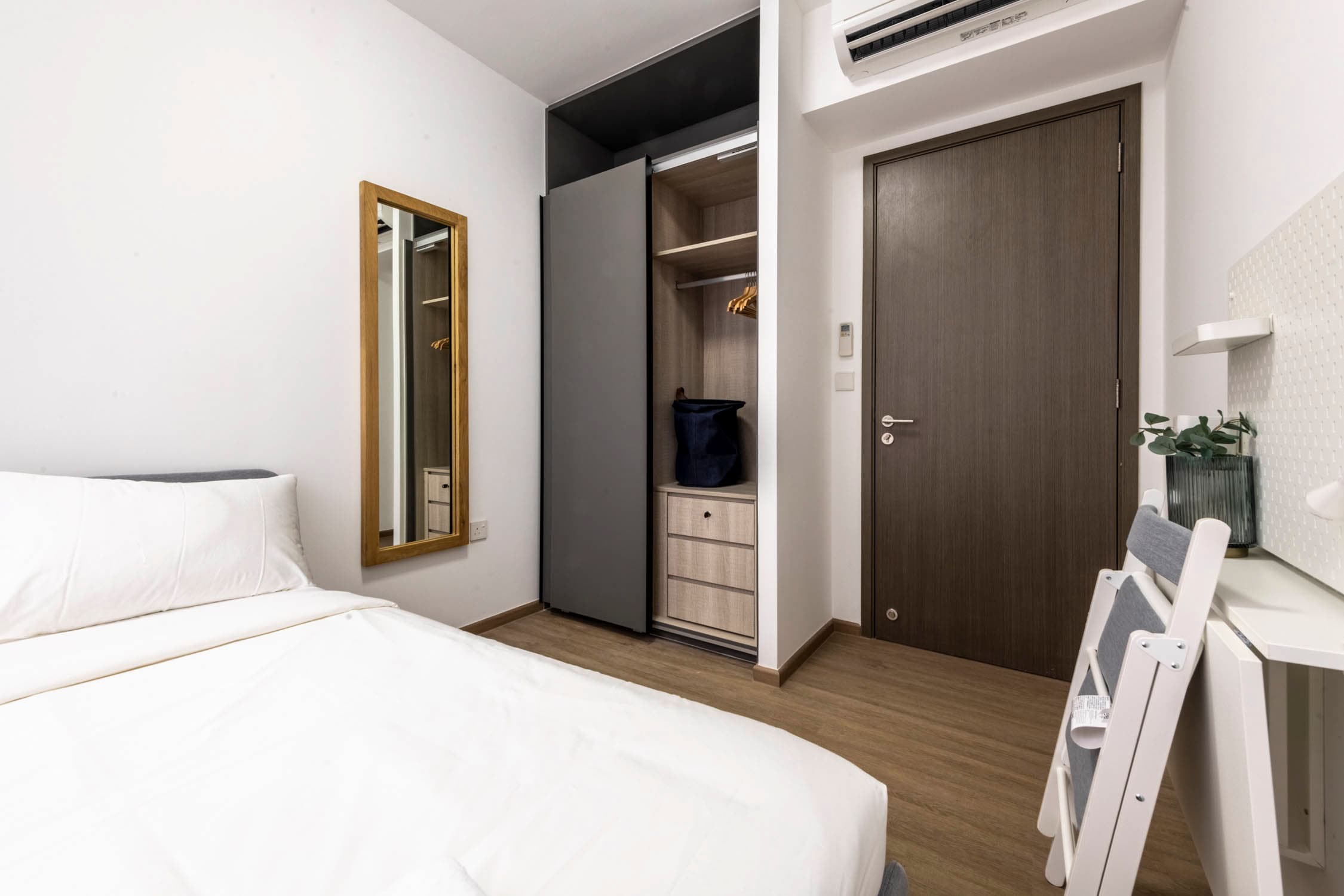 Marketing picture of unit SG-01-100-001-002