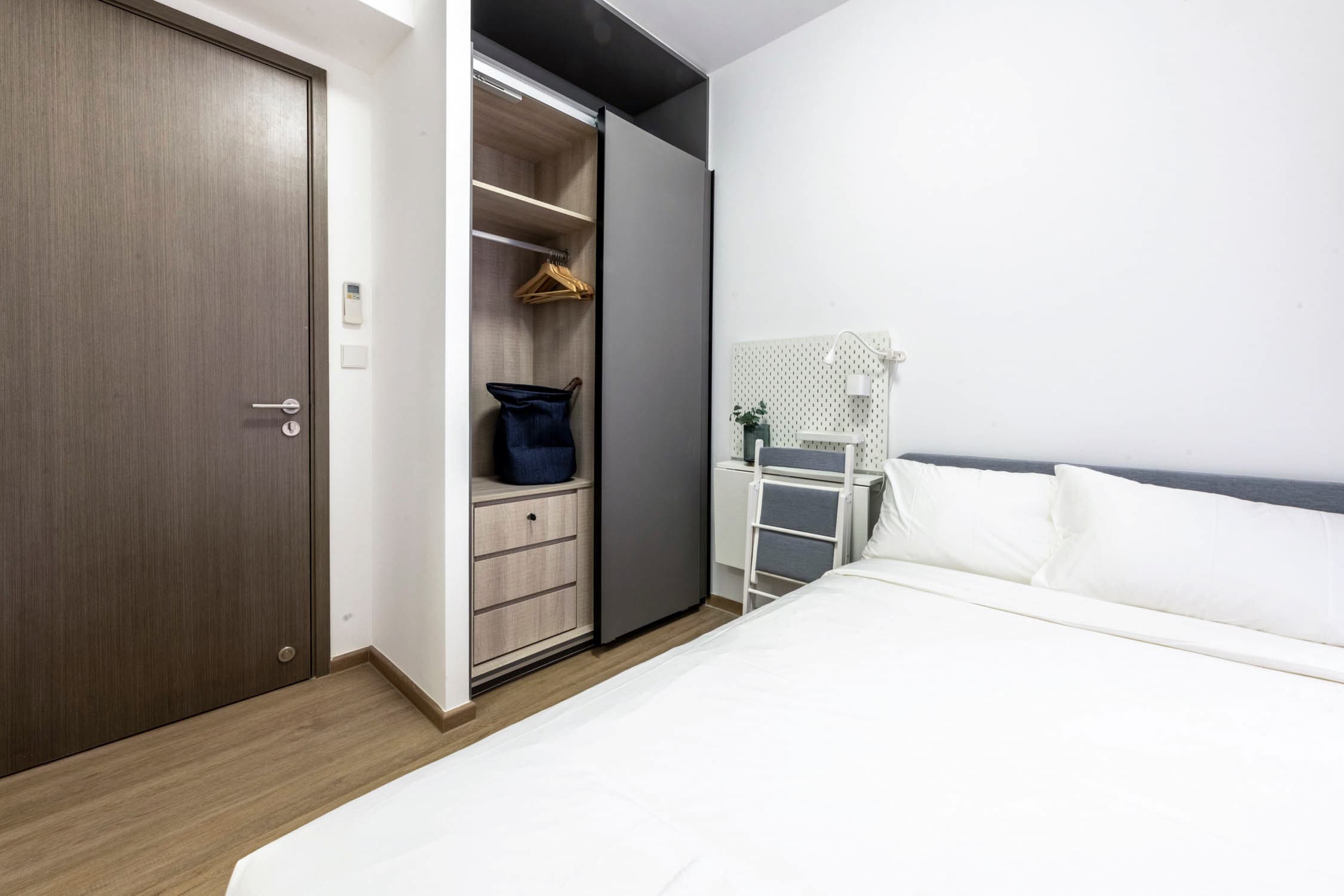 Marketing picture of unit SG-01-100-001-003