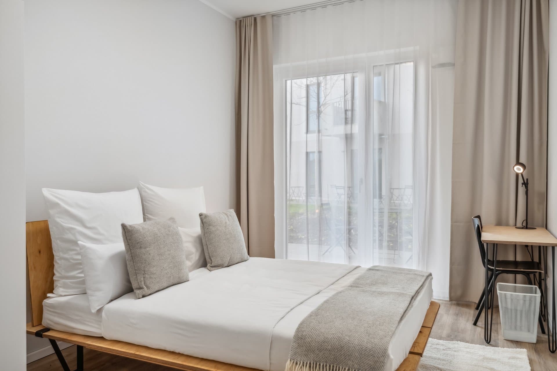 Marketing picture of unit DE-13-001-015-001