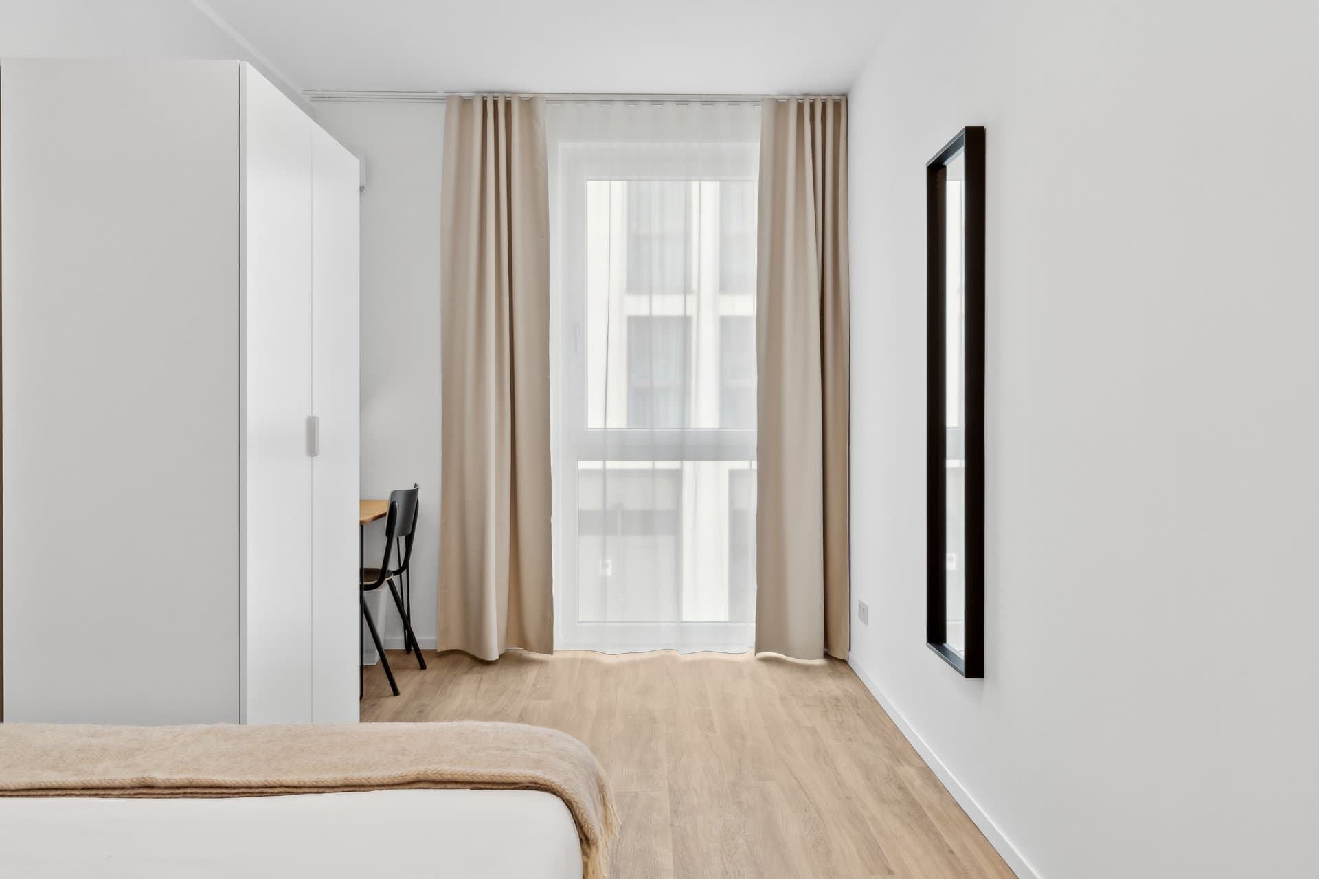 Marketing picture of unit DE-13-001-101-001