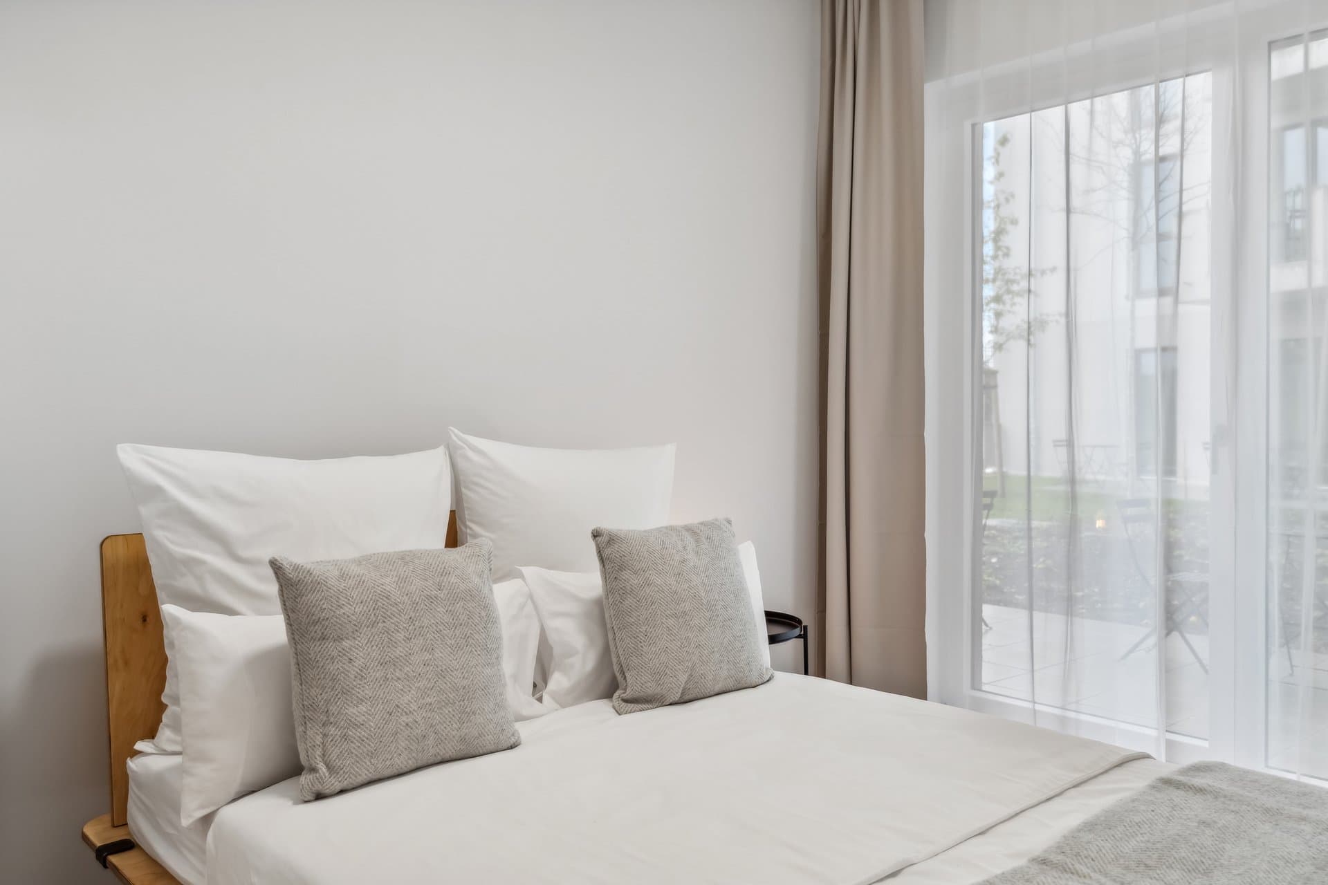 Marketing picture of unit DE-13-001-302-001