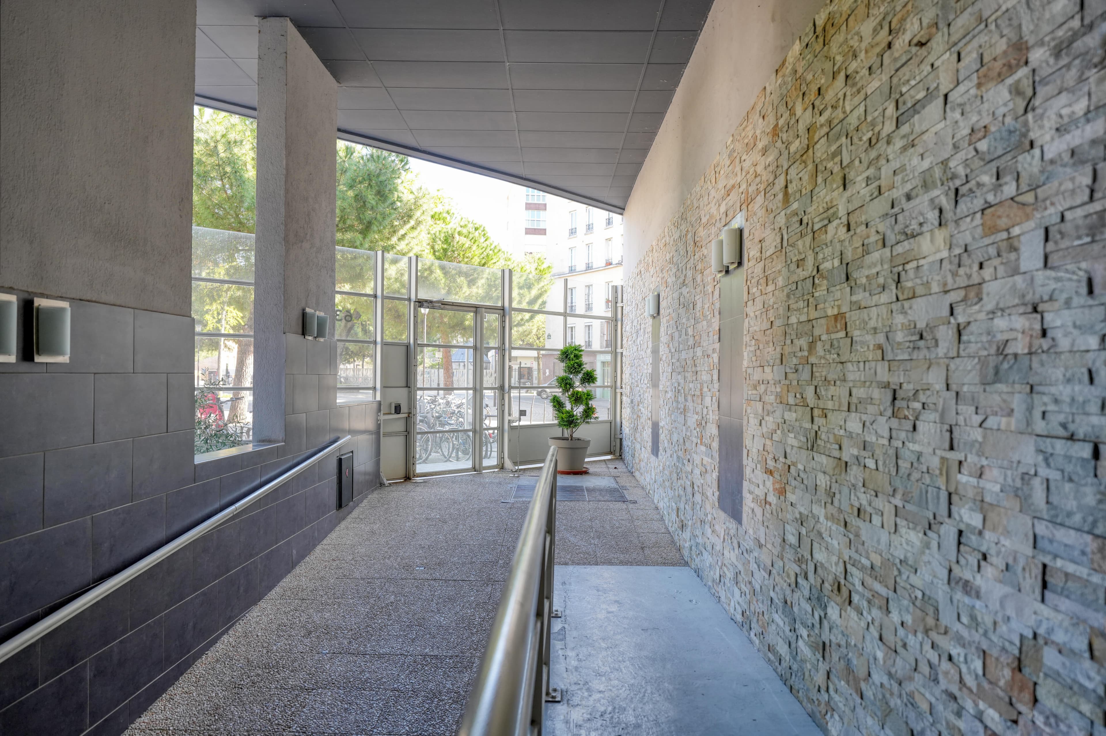 Picture of unit FR-18-001-006-003