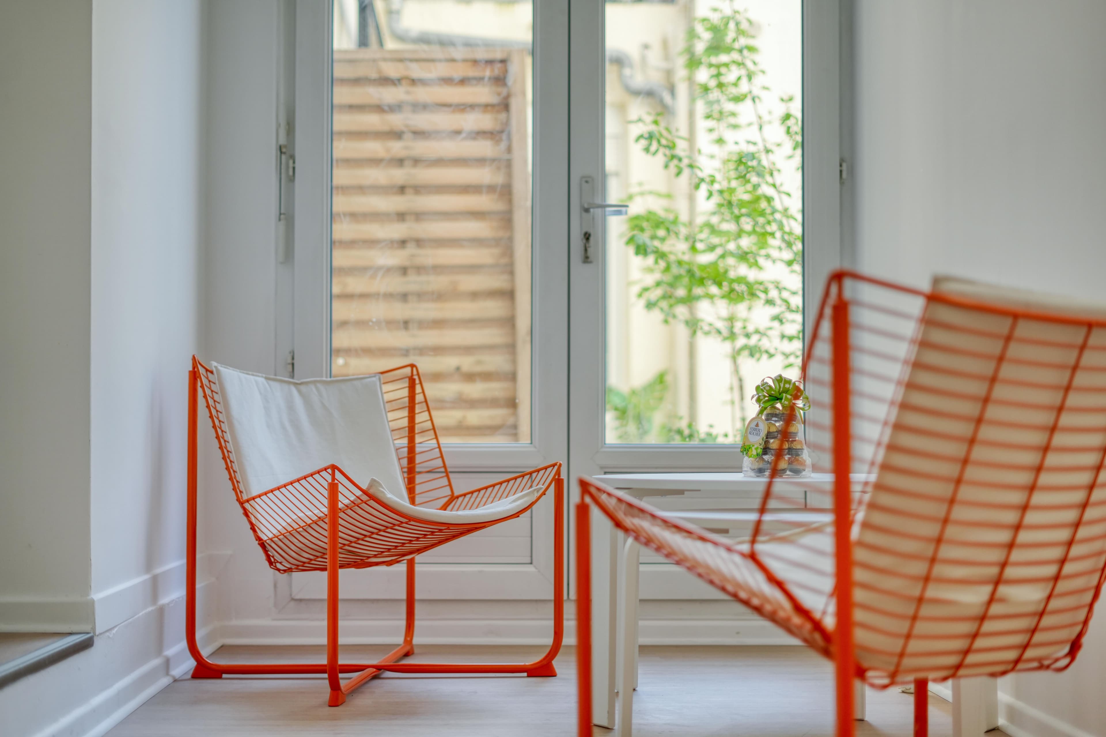 Marketing picture of unit FR-18-001-006-002