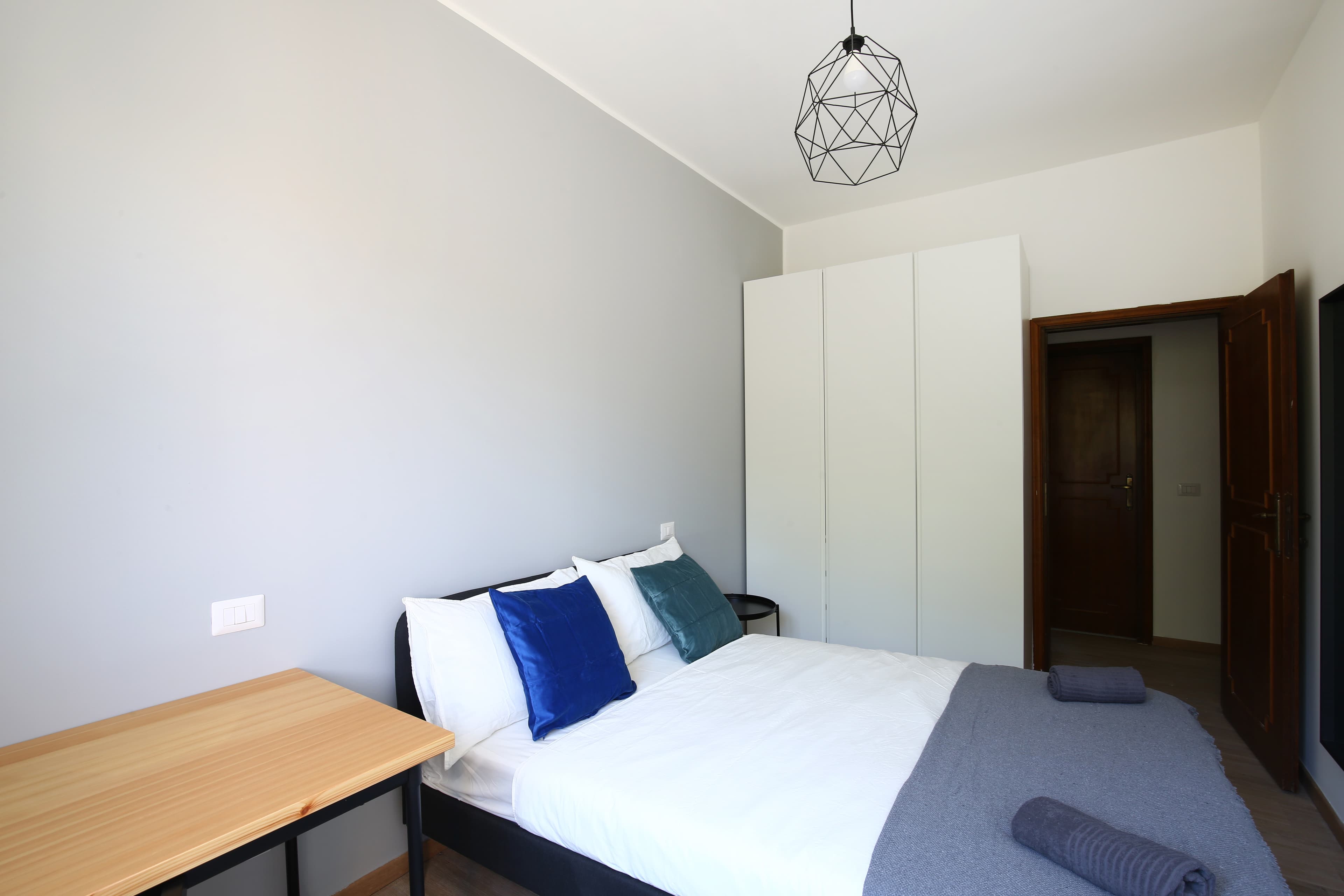 Marketing picture of unit IT-14-111-001-004