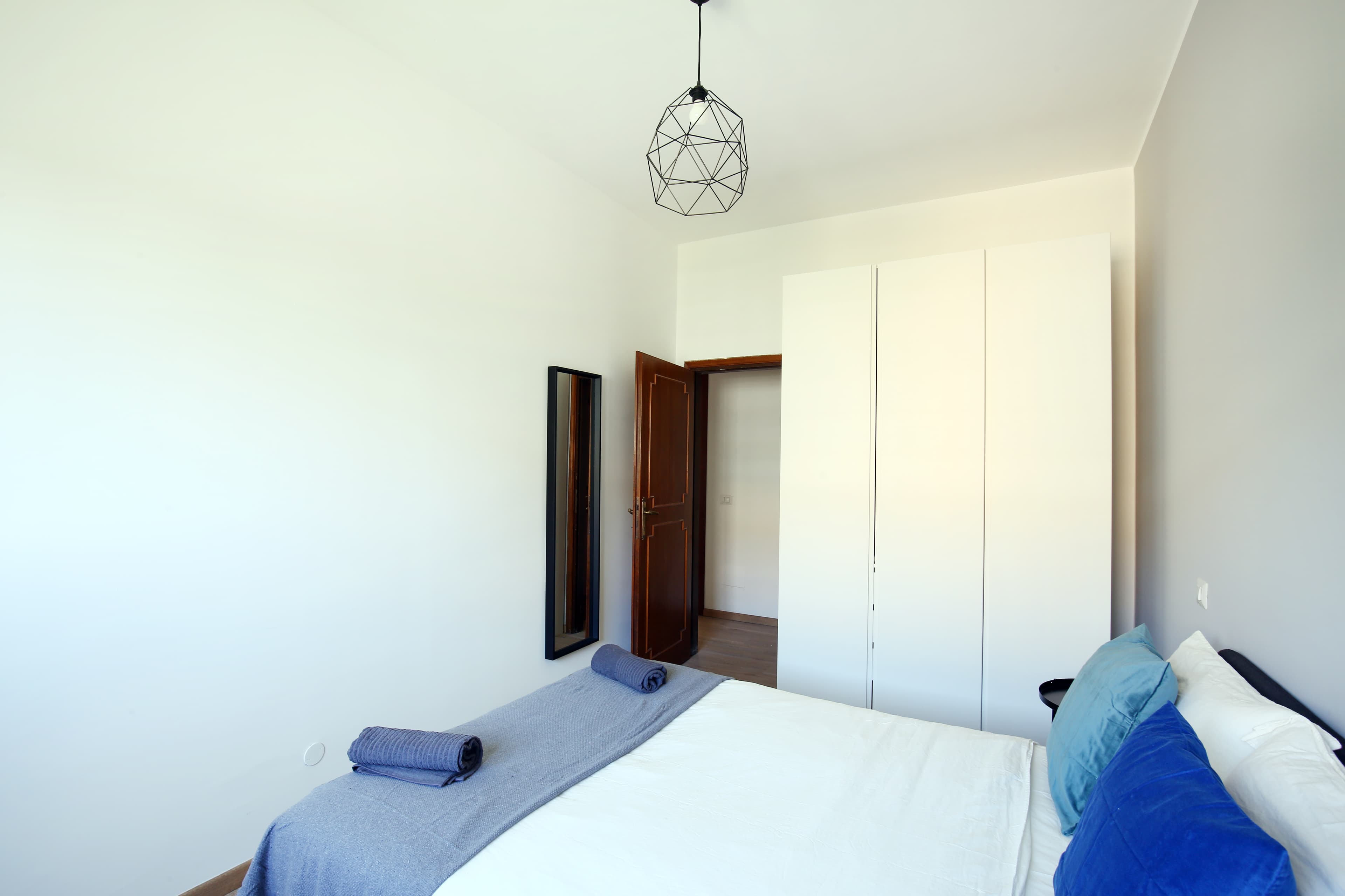 Marketing picture of unit IT-14-111-001-005