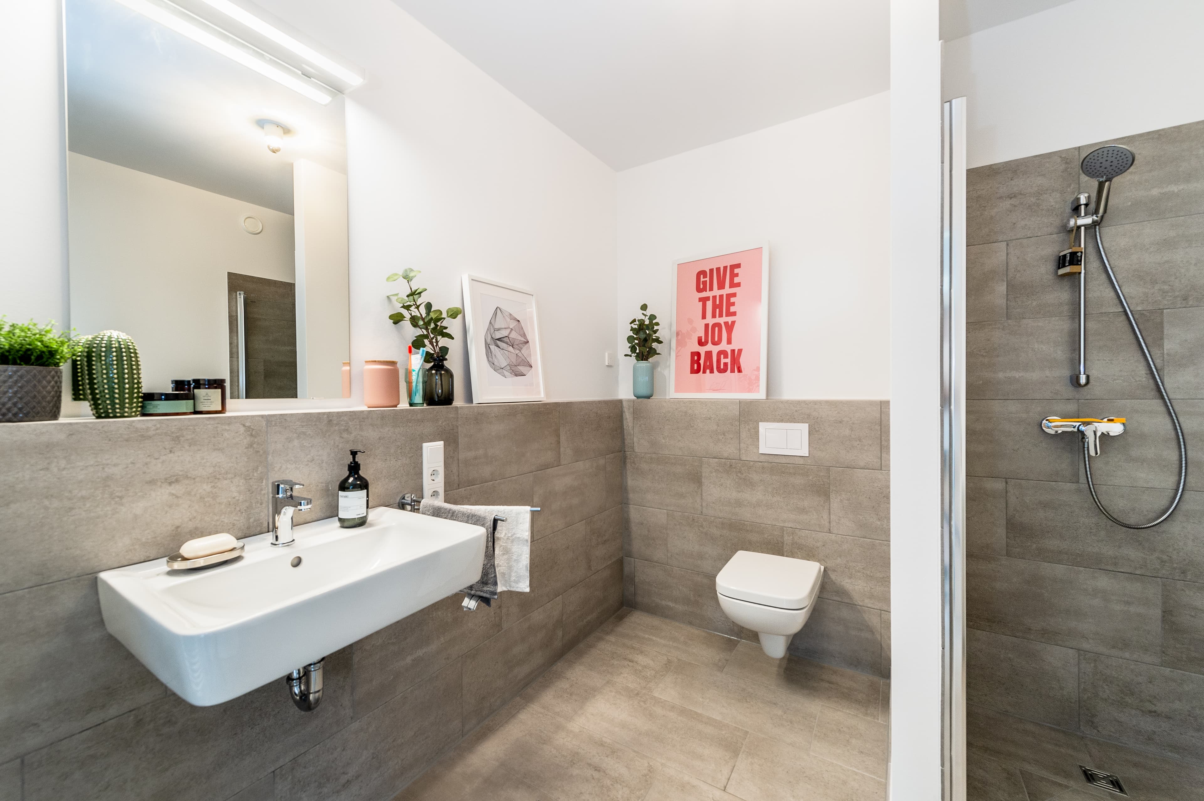 Picture of unit DE-01-08-019-01Q