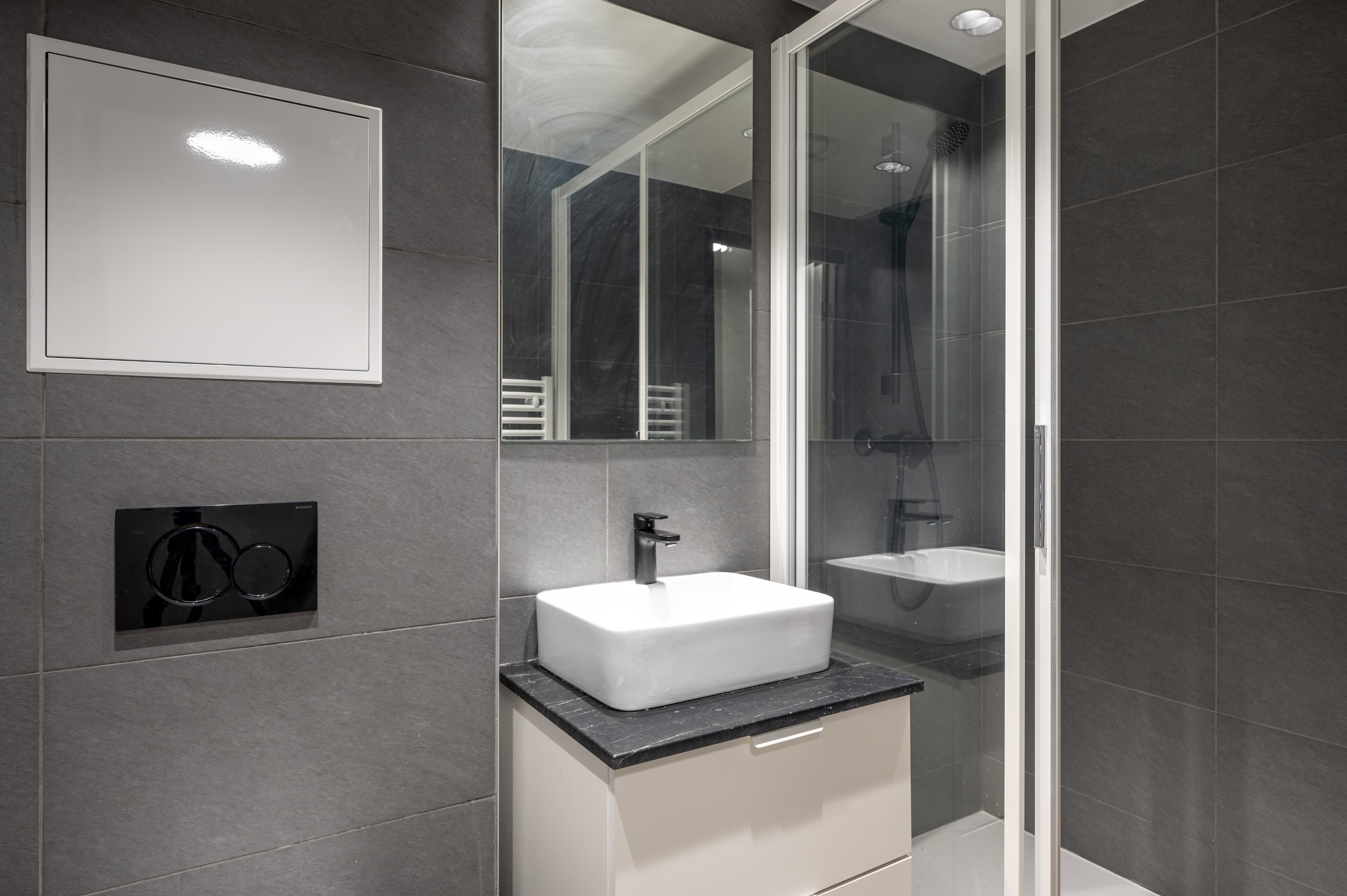 Picture of unit FR-18-002-016-01H