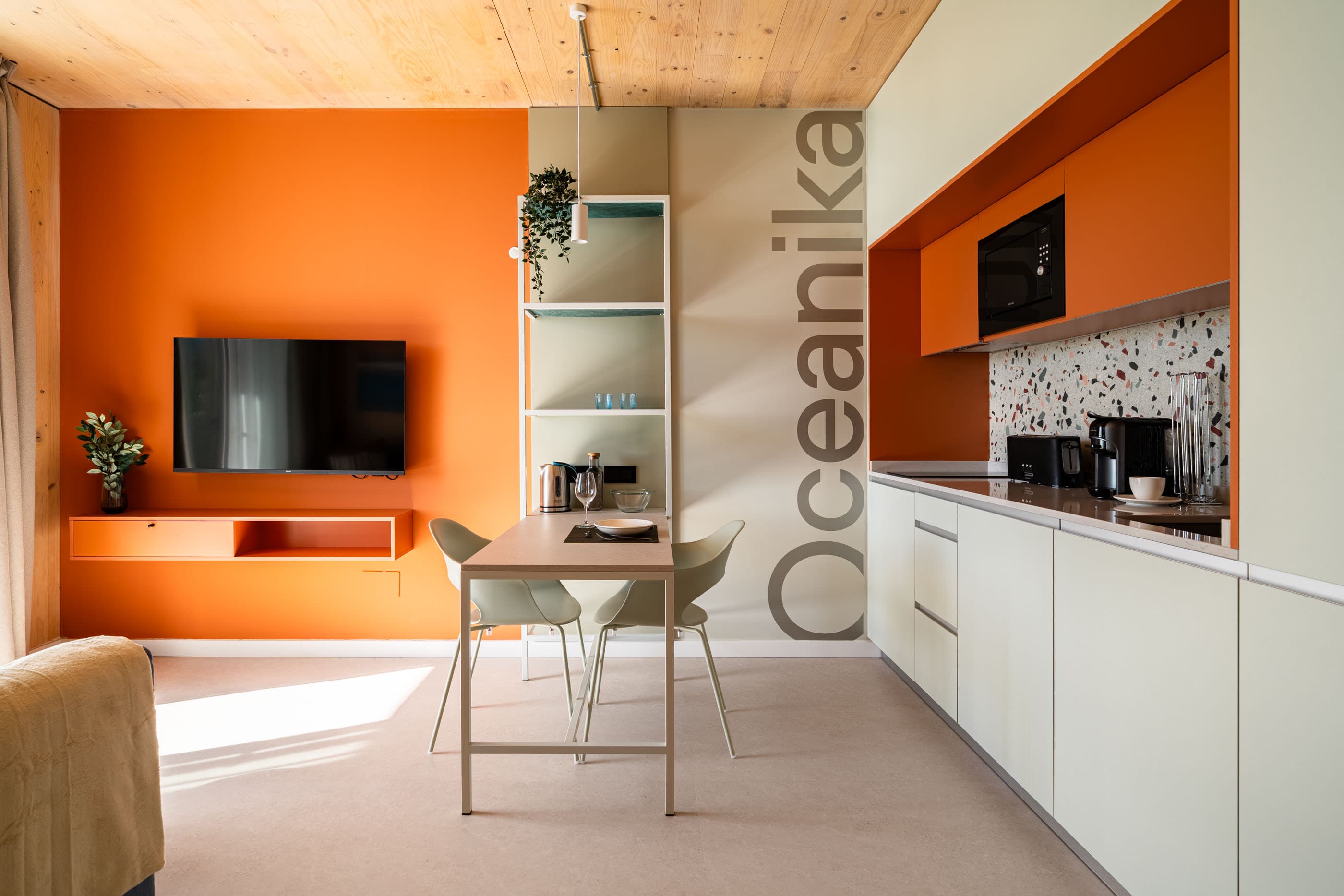 Marketing picture of unit ES-14-001-006-001