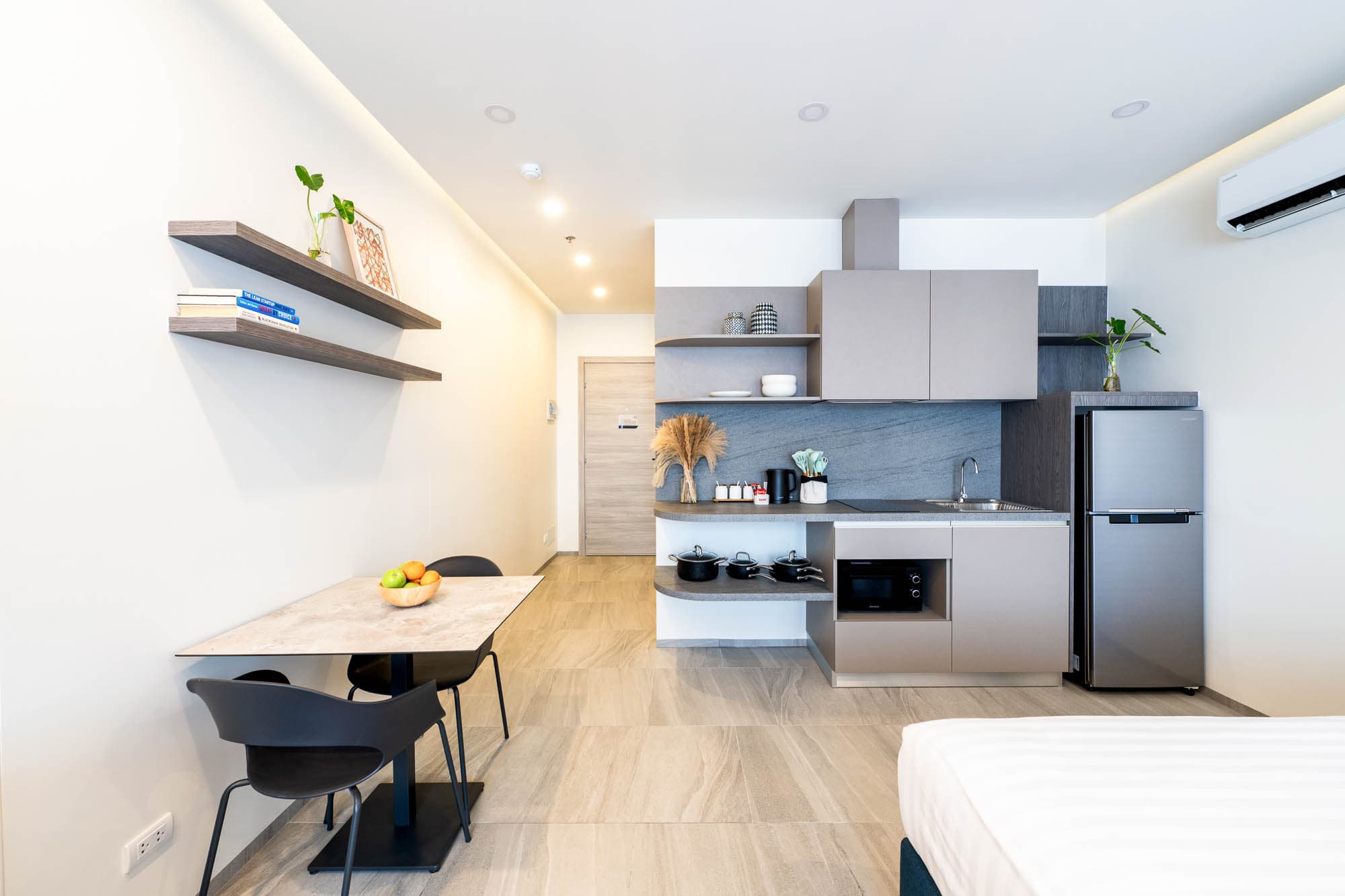 Marketing picture of unit STXL