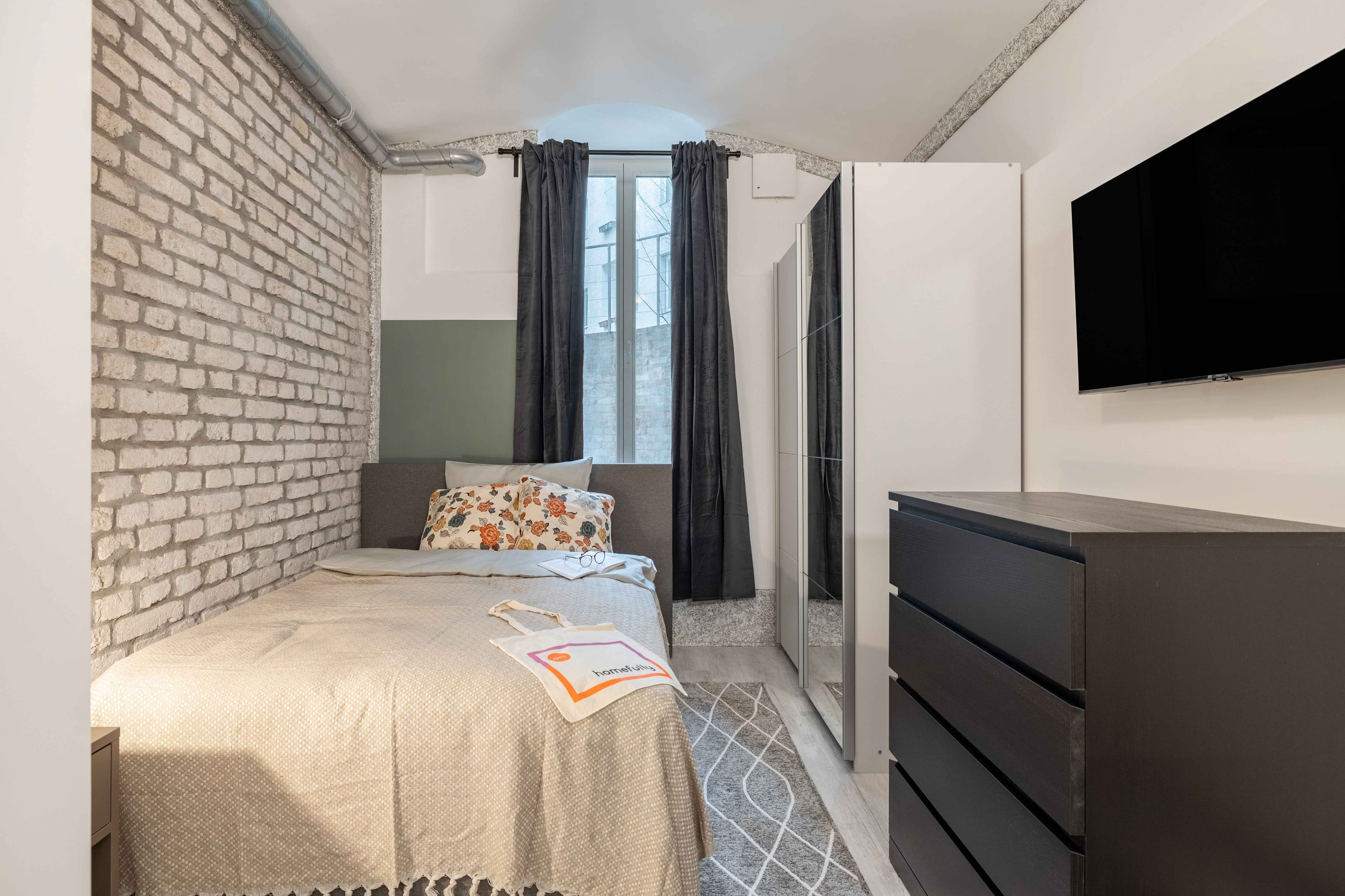 Picture of unit DE-02-004-006-03HF