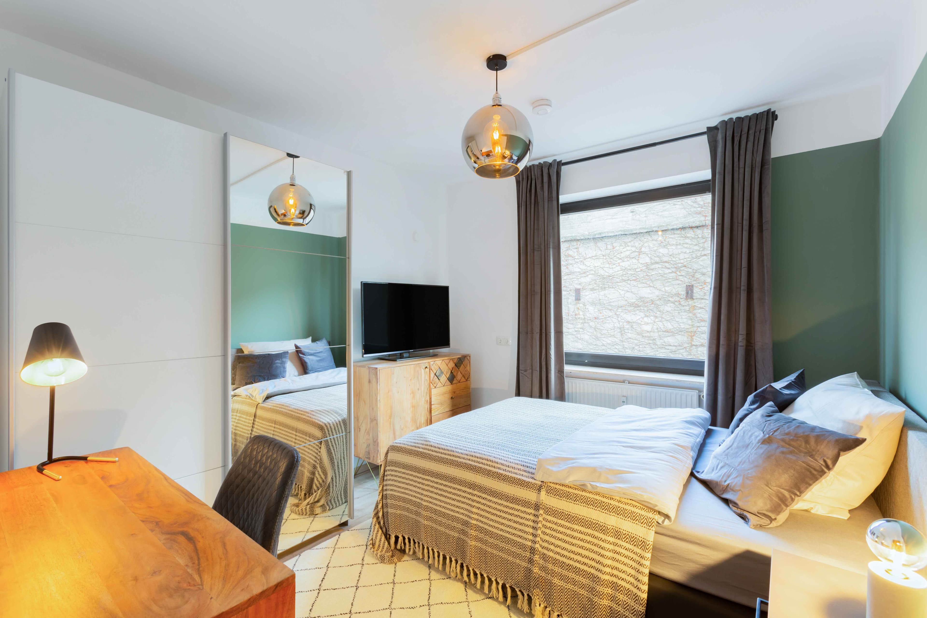 Picture of unit DE-04-042-002-05HF