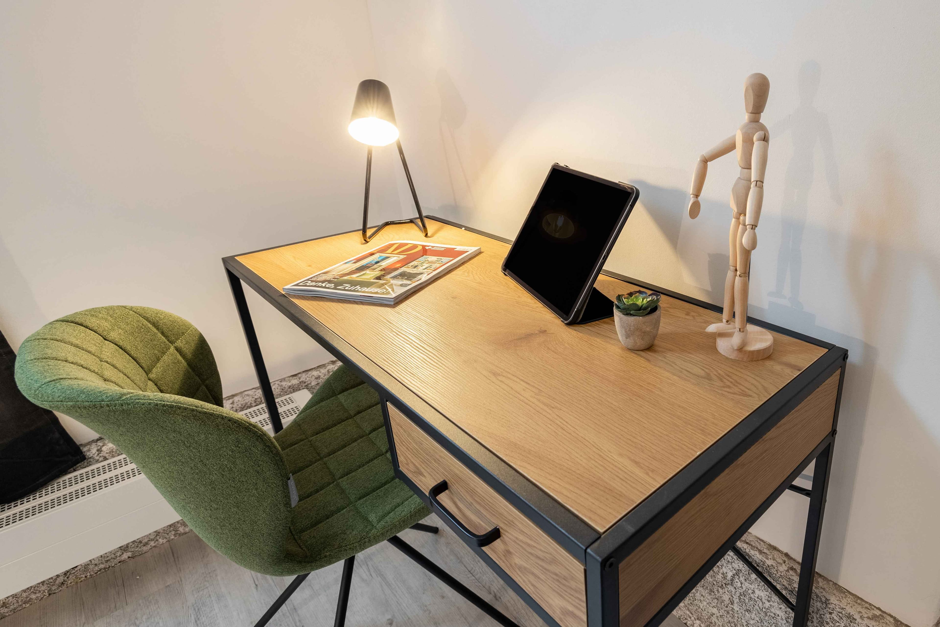 Picture of unit DE-02-004-006-06HF