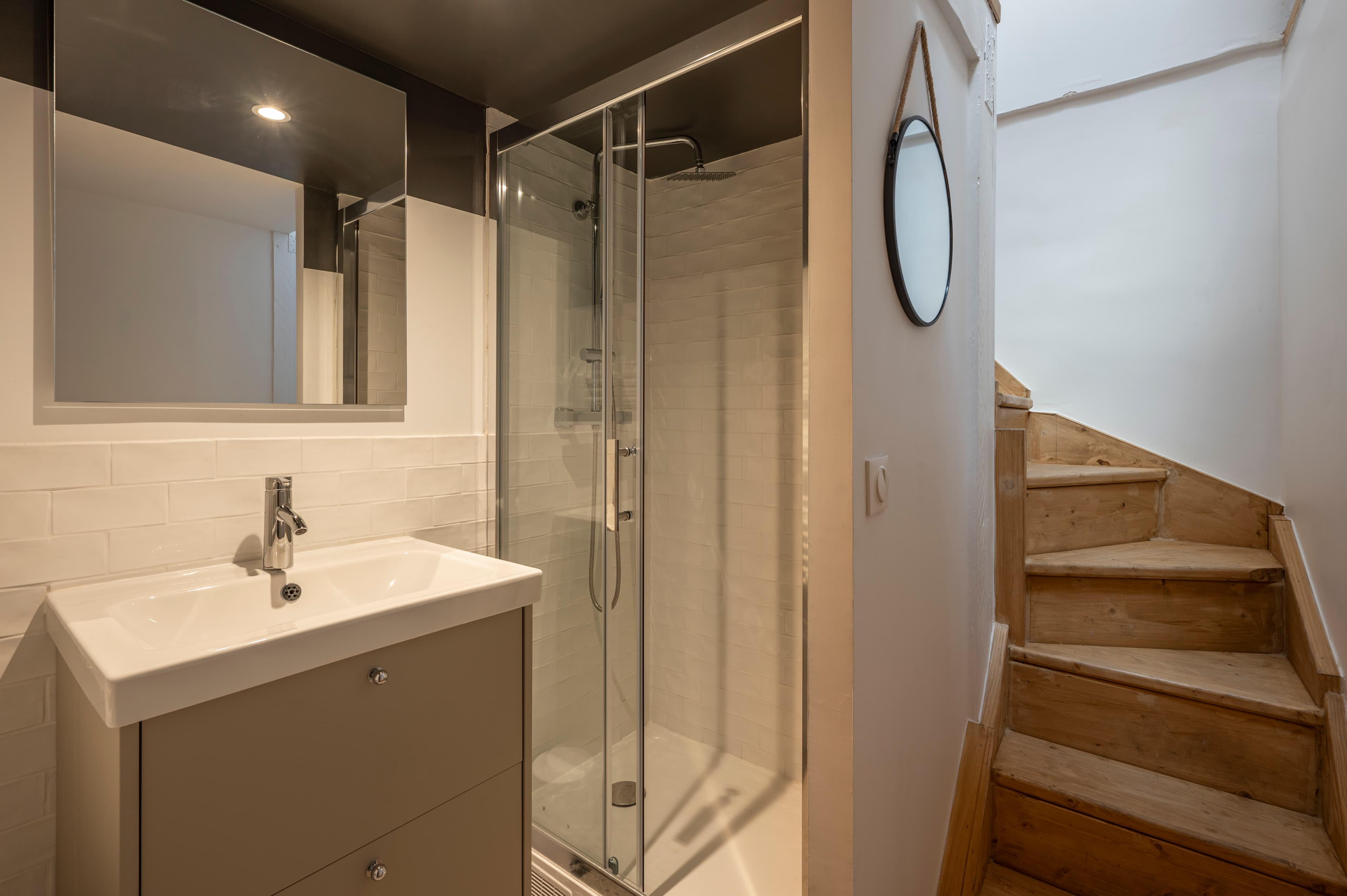 Picture of unit FR-18-011-001-007