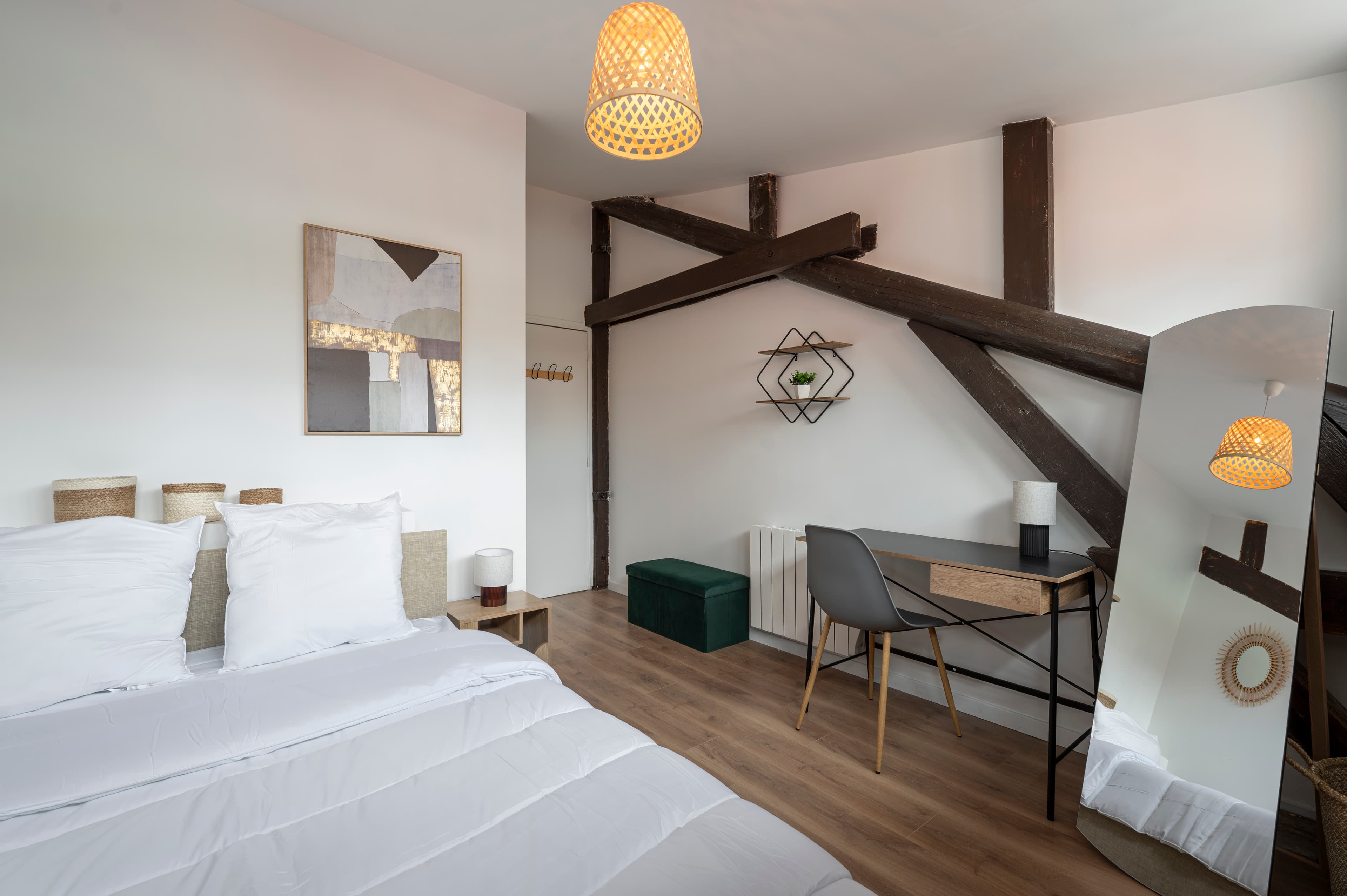 Picture of unit FR-18-011-001-010