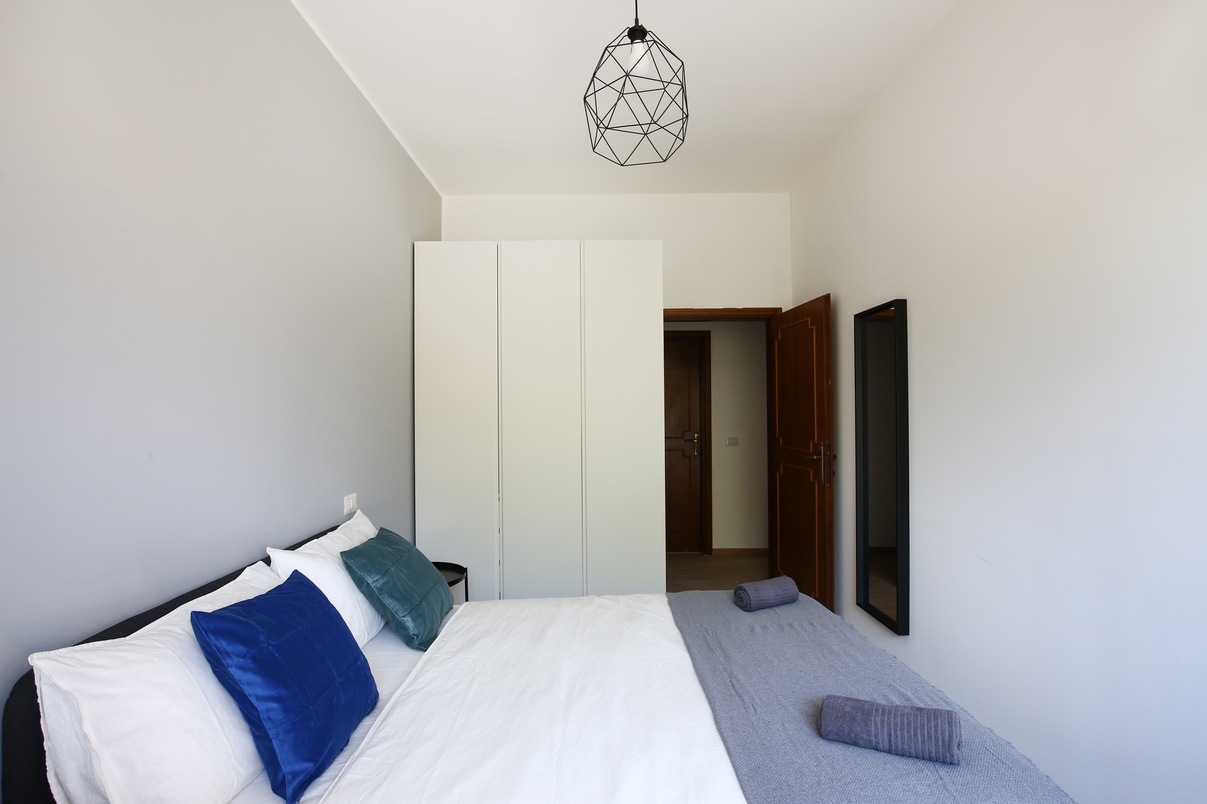 Picture of unit IT-14-111-001-004