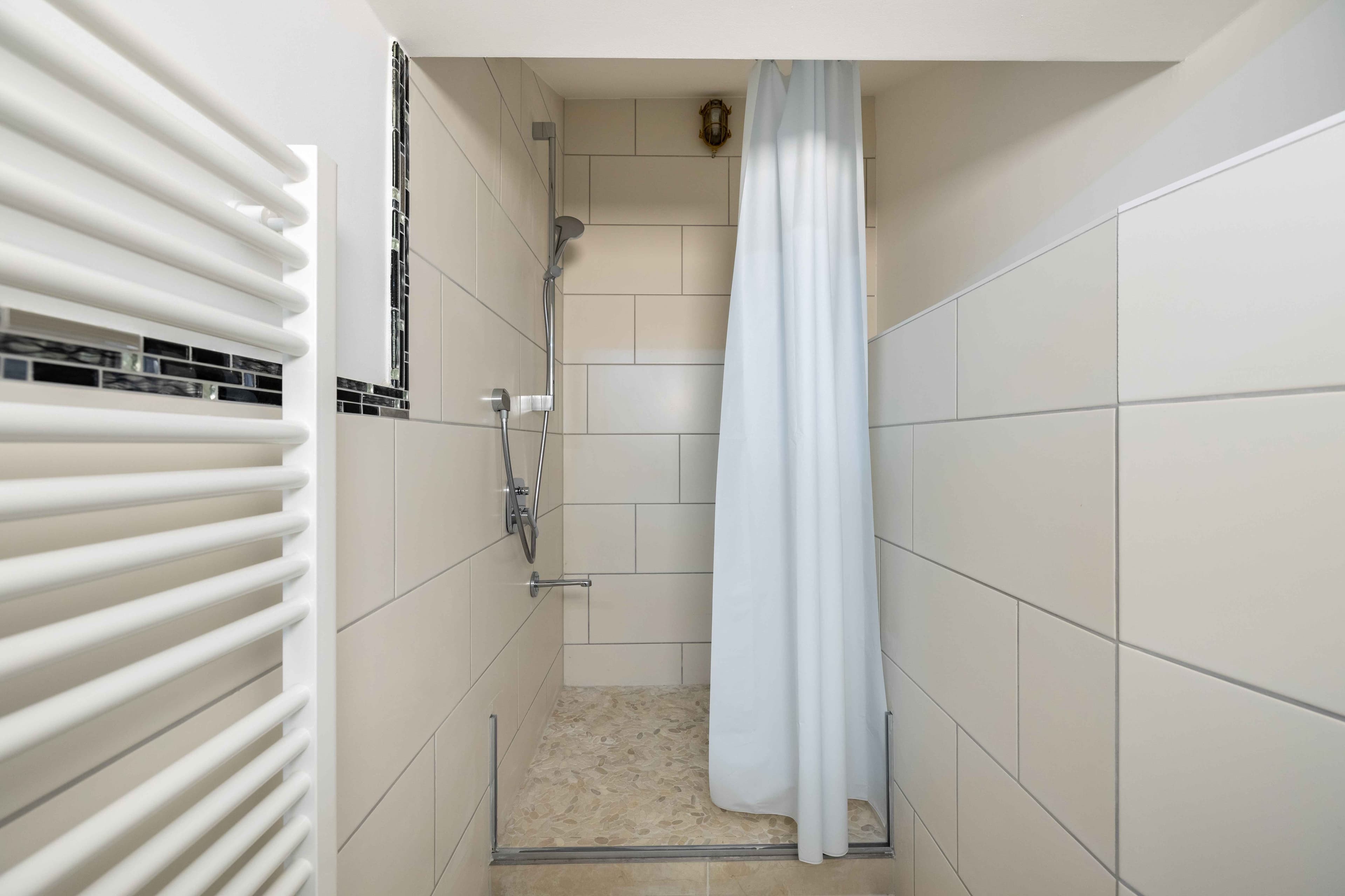 Picture of unit DE-02-004-006-05HF