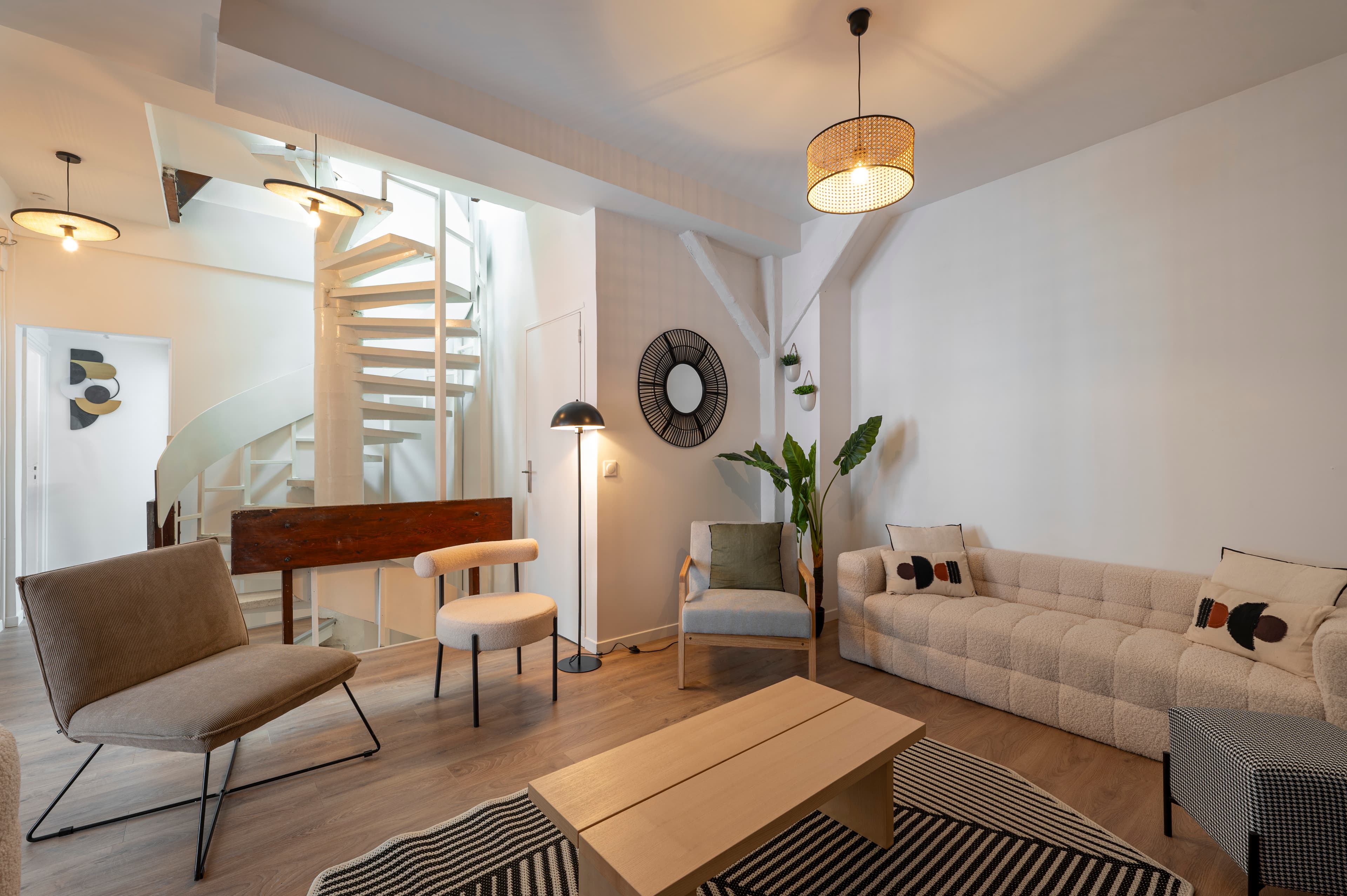 Picture of unit FR-18-011-001-011